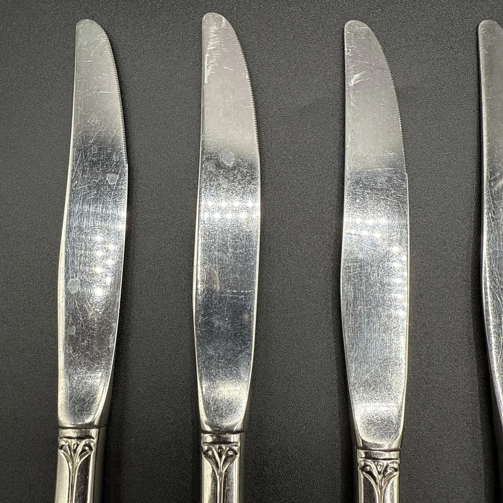 Oneida Chandelier Set of 6 Butter Knives Community Stainless Flatware Butter